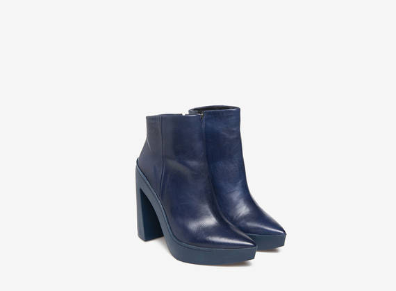 Blue on blue rubber ankle boots - Blue