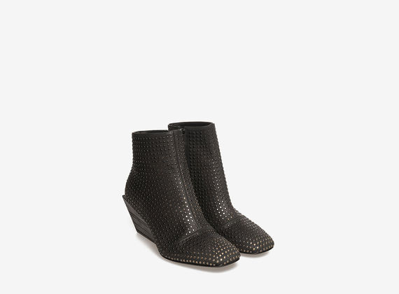 Studded ankle boots on geometric heels - Black
