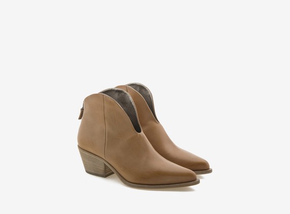 Tronchetto Texan ankle boot - Light Brown