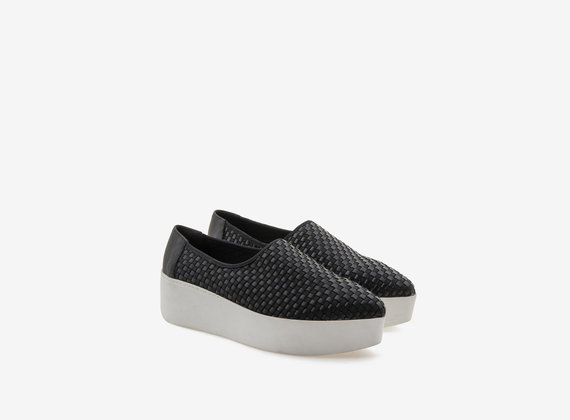 Pointed slipper with elastic weave on flatform - White / Black
