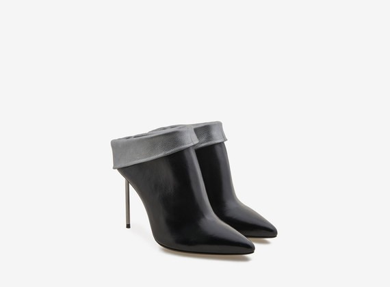 Sabot con risvolto in pelle a contrasto - Nero / Laminato Argento