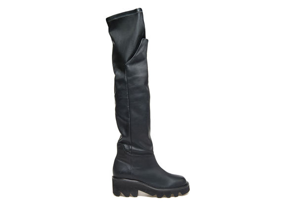 Stretch leather boots with reversible flap