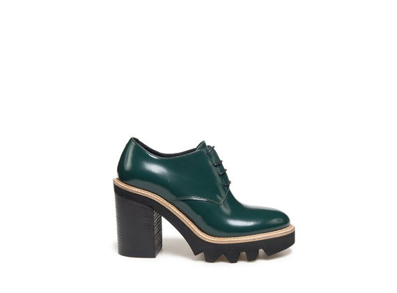 Derby shoes in green brushed calf leather with chunky rubber soles with heel