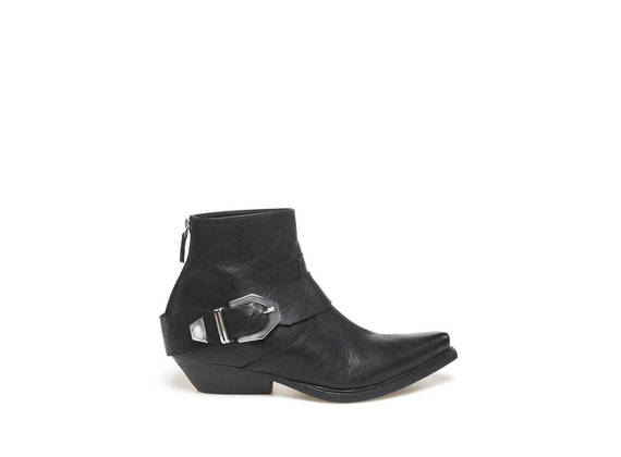 Ankle boot with maxi buckle - Black