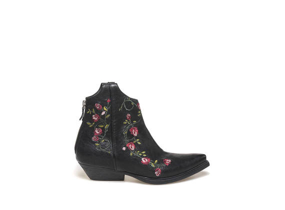 Texan half boot with floral embroidery