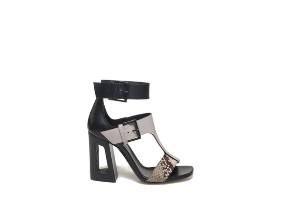 Sandal with python-effect band and buckles - Black / Ice