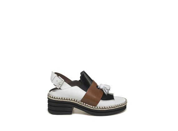 Peep-toe loafer with rubber base - White / Black / Leather