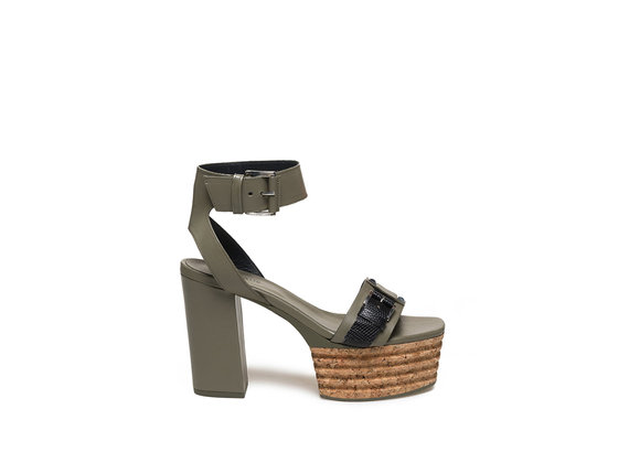 Military green sandal with buckles and cork platform