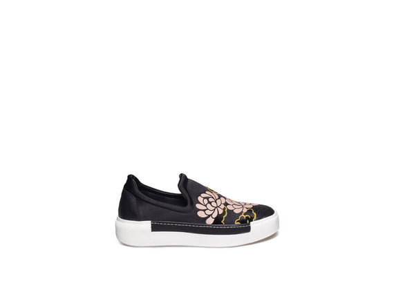 Slip-on with powder pink flower - Multicolour