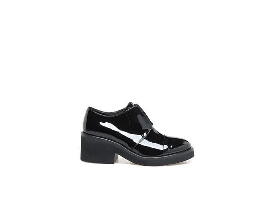 Patent leather Derby shoes with elastic - Black