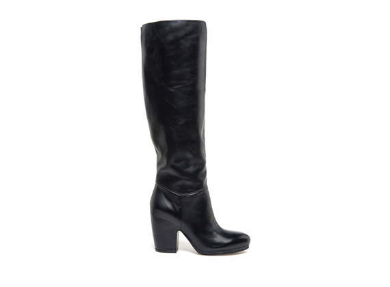 Black leather stove pipe boots with shell-shaped heel - Black
