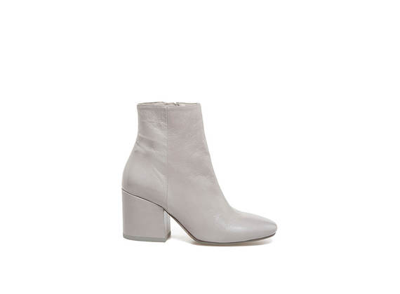 Square-toed ankle boots in ice-coloured naplak