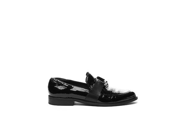 Mocassins vernis noirs avec piercing - Black