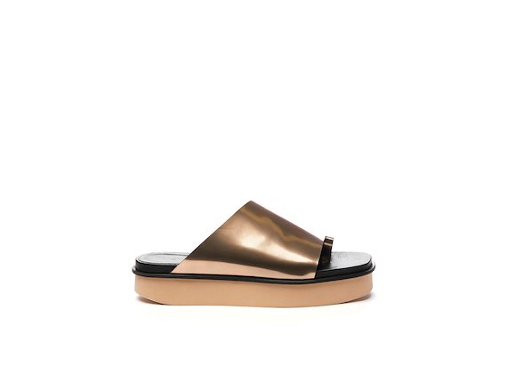 Rose gold mirrored leather slipper on flatform sole
