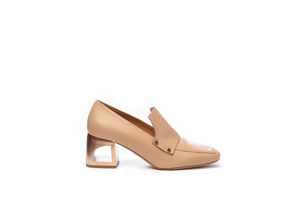Nude-coloured moccasin with hole heel - Powder