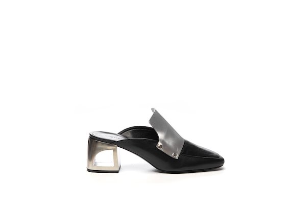 Colour block slipper with hole heel - Black / Silver