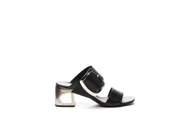 Mules à grande boucle et talons ajourés - Black