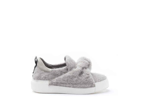 Felt sneakers with bow - Grey