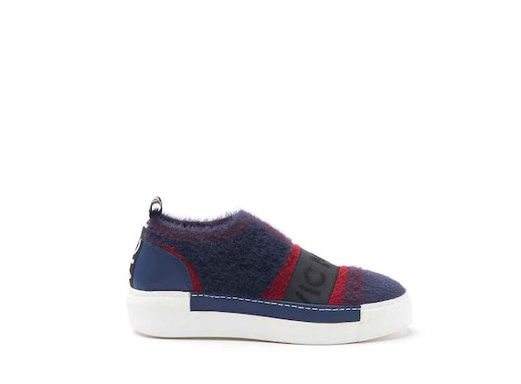 Red/navy blue mesh slip-on shoes with sneaker sole