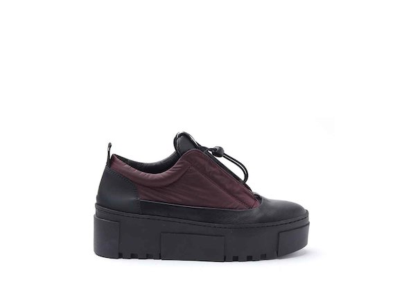 Burgundy nylon shoes with bellows tongue