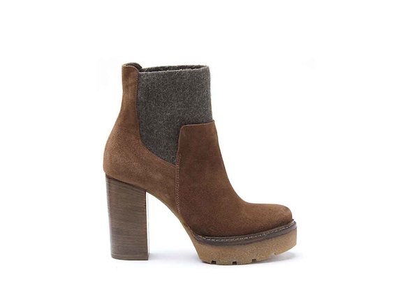 Cognac-coloured suede Chelsea boots with crepe platform and leather-covered heel