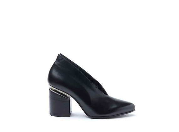 Black leather court shoes with suspended heel - Black