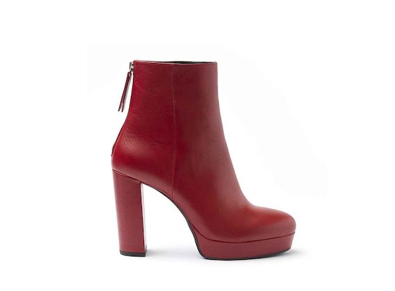 Red leather heeled ankle boots with leather-covered platform and heel - Red