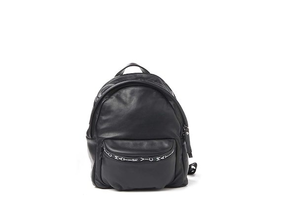 Amal<br>Petit sac à dos noir avec logo en relief