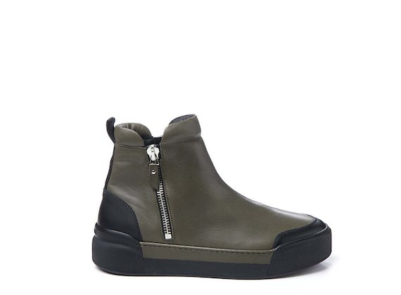 Army green ankle boot with metal zip