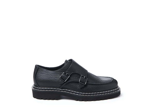 Scarpa con patta e fibbie - Nero
