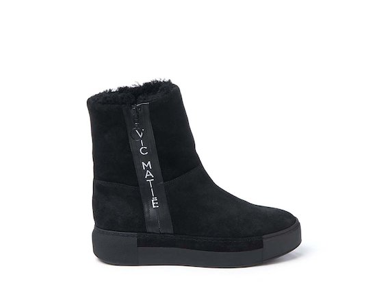 Sheepskin ankle boot with logoed zip - Black