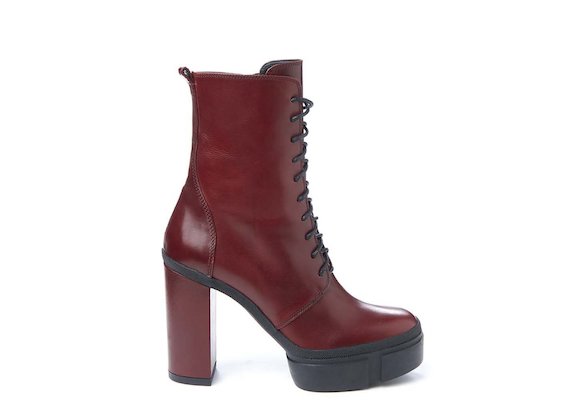 Red combat boot with rubber platform - Red