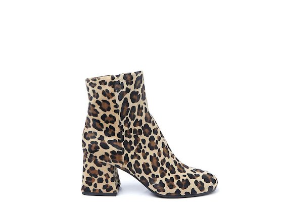 Tronchetto animalier con tacco scampanato - Multicolore