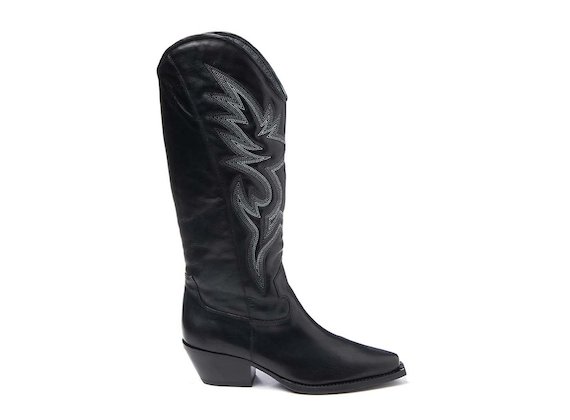 Black cowboy boot with embroidery - Black