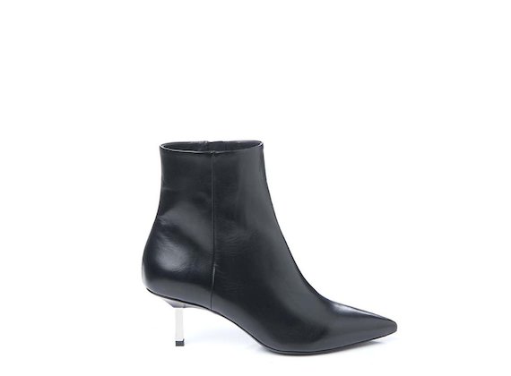 Ankle boot with metallic heel - Black