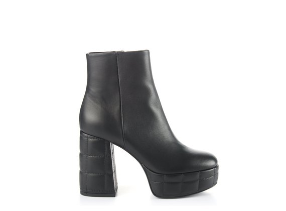 Black leather ankle boots with platform and chunky heel - Black
