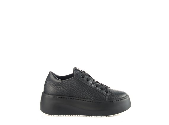 Low-top platform trainers in black leather - Black