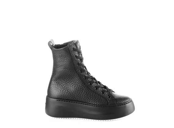 High-top platform trainers in coarse-grained black leather - Black