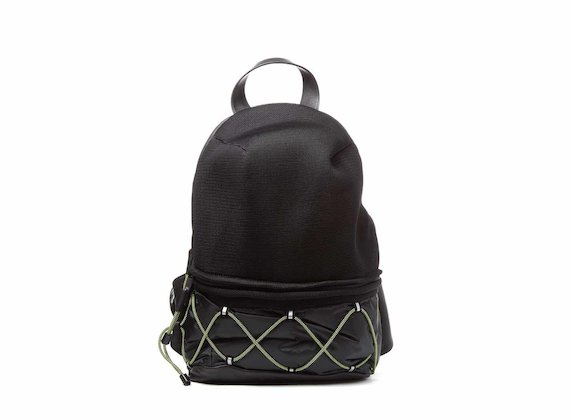 Axel<br />Technical backpack with elastic cord - Black