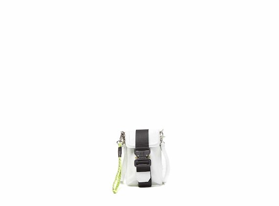 Fanny<br />White smartphone case - White