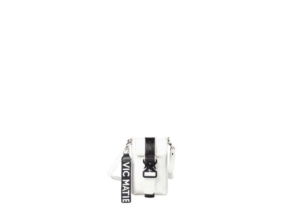 Fanny<br />White calfskin smartphone case - White