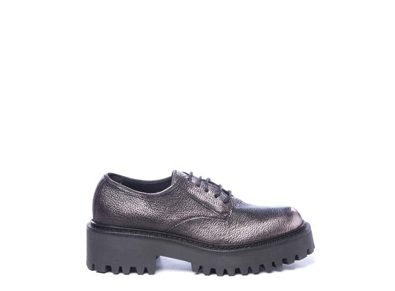 Laminated antique-pink leather derbies - Laminate