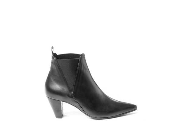 Black Beatle boots in soft calfskin with cone heels