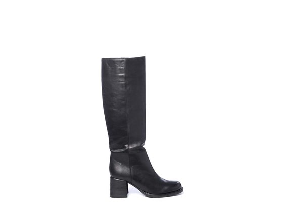 High boots in black calfskin