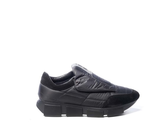 Men’s running shoes in padded fabric/black split leather - Black