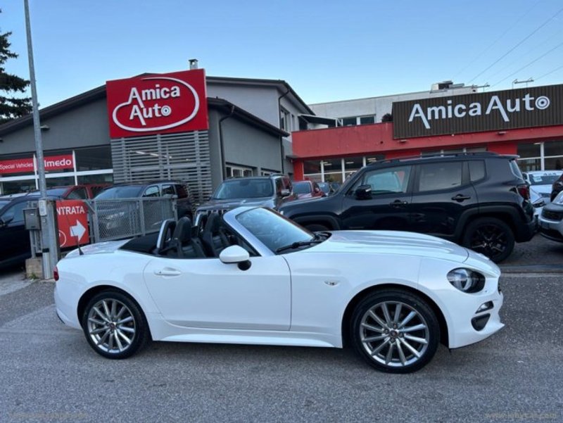 FIAT 124 spider