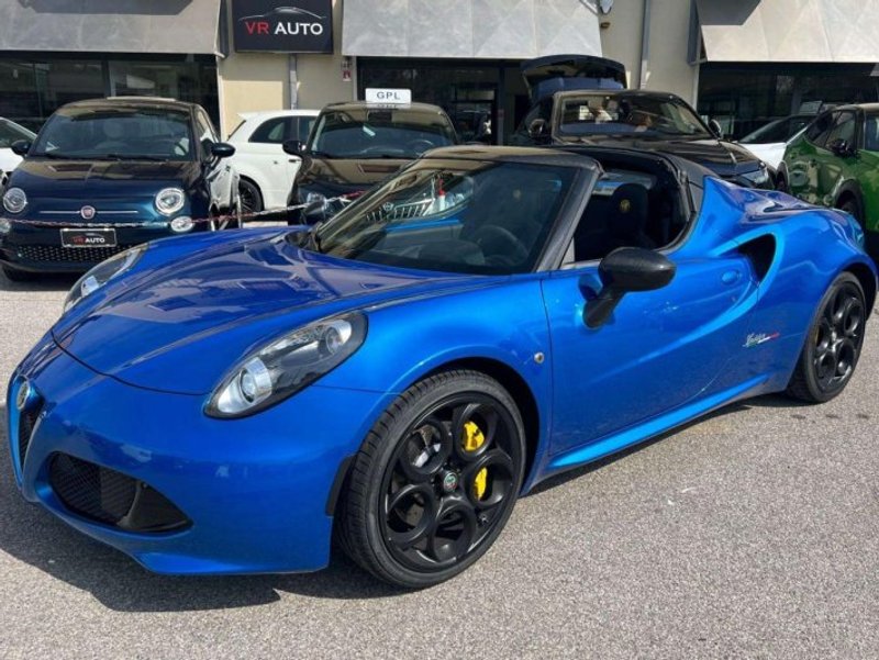 ALFA ROMEO 4c