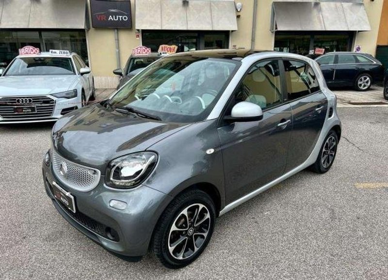 SMART Forfour