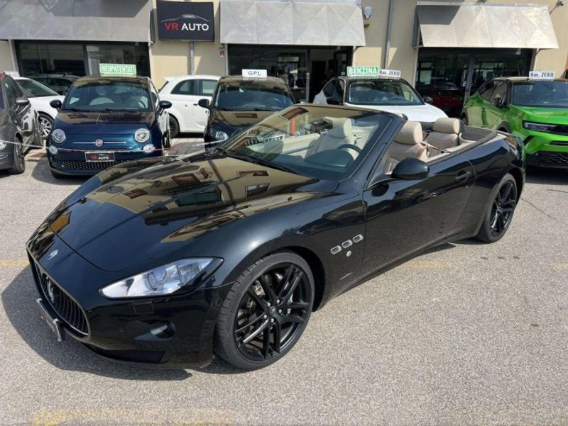 MASERATI Grancabrio