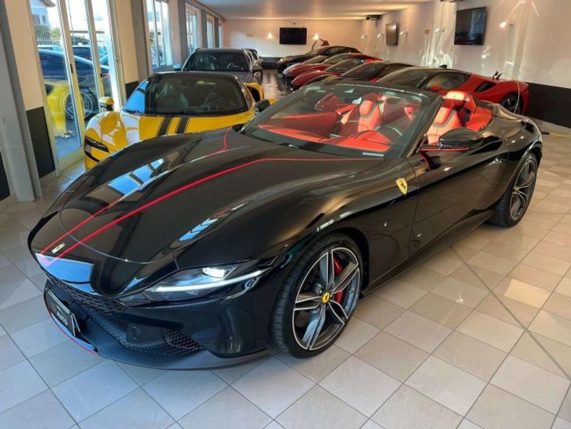 FERRARI Roma